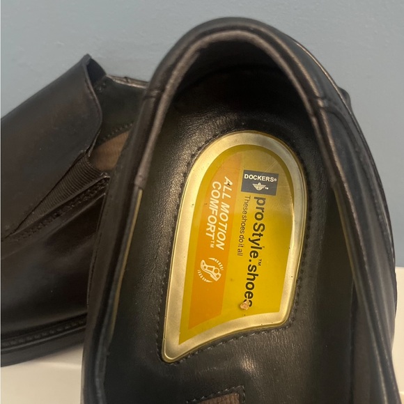 Dockers Black Loafers for Men in Pristine Condition!! - Picture 2 of 7